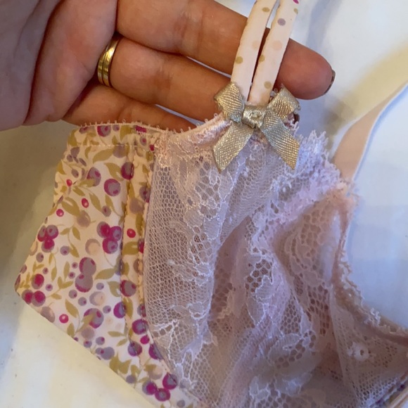 Bra - Picture 3 of 4